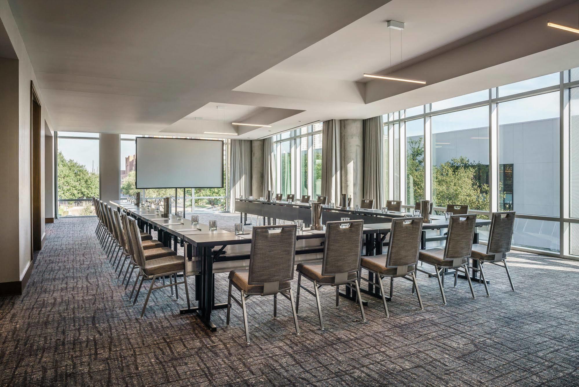 Hyatt Regency Houston Galleria Bagian luar foto